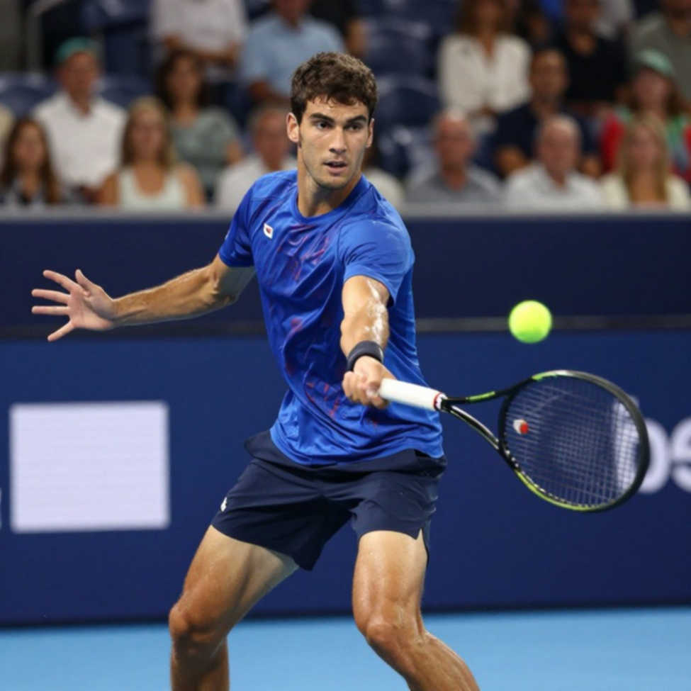 Phân tích kỹ thuật đánh một tay trái: Bí mật từ thực địa theo dõi tennis